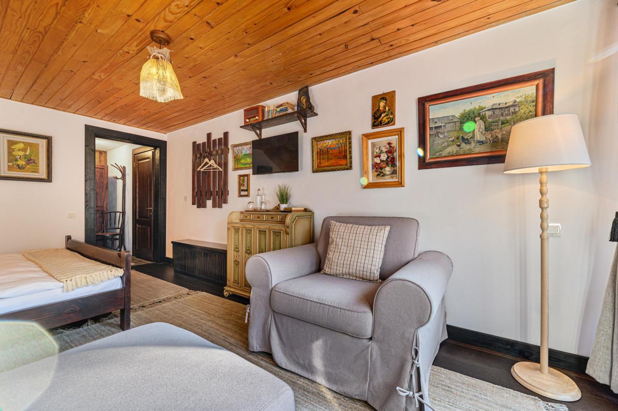 Casa Cu Amintiri - Authentic Cozy Cottage Bran  Exterior photo